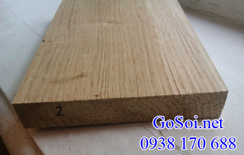 giá gỗ sồi trắng (oak white) không cao so với các loại gỗ khác